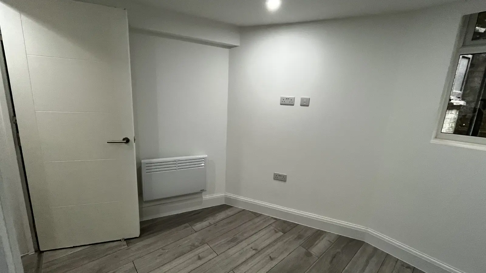 Room South Street in Greater London
