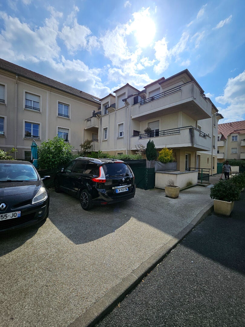 Appartement Rue Lucien Brunet à Pontault-Combault