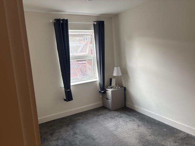 Room Branksome Wood Road in Bournemouth