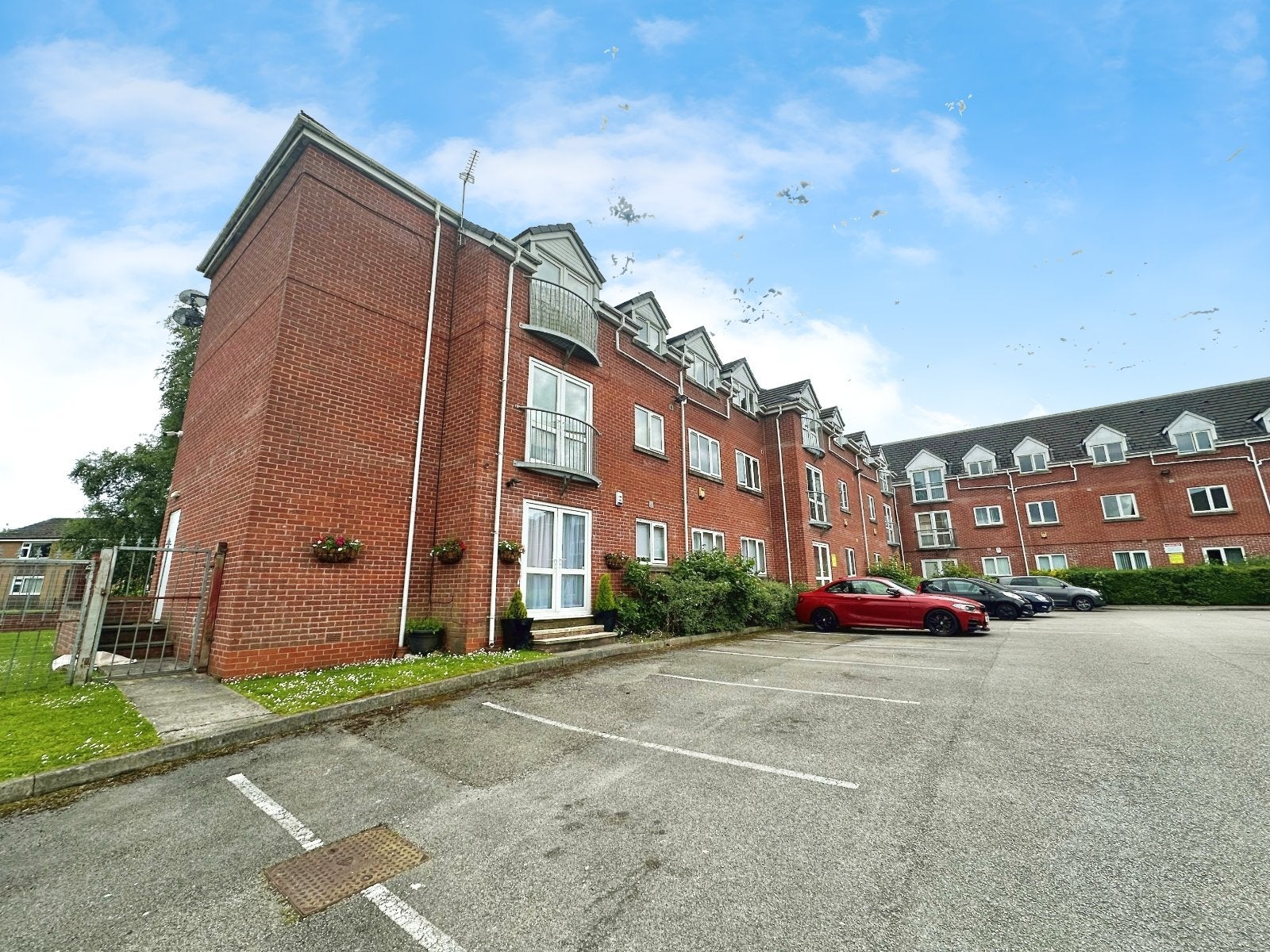 Flat Little Moss Lane in Salford