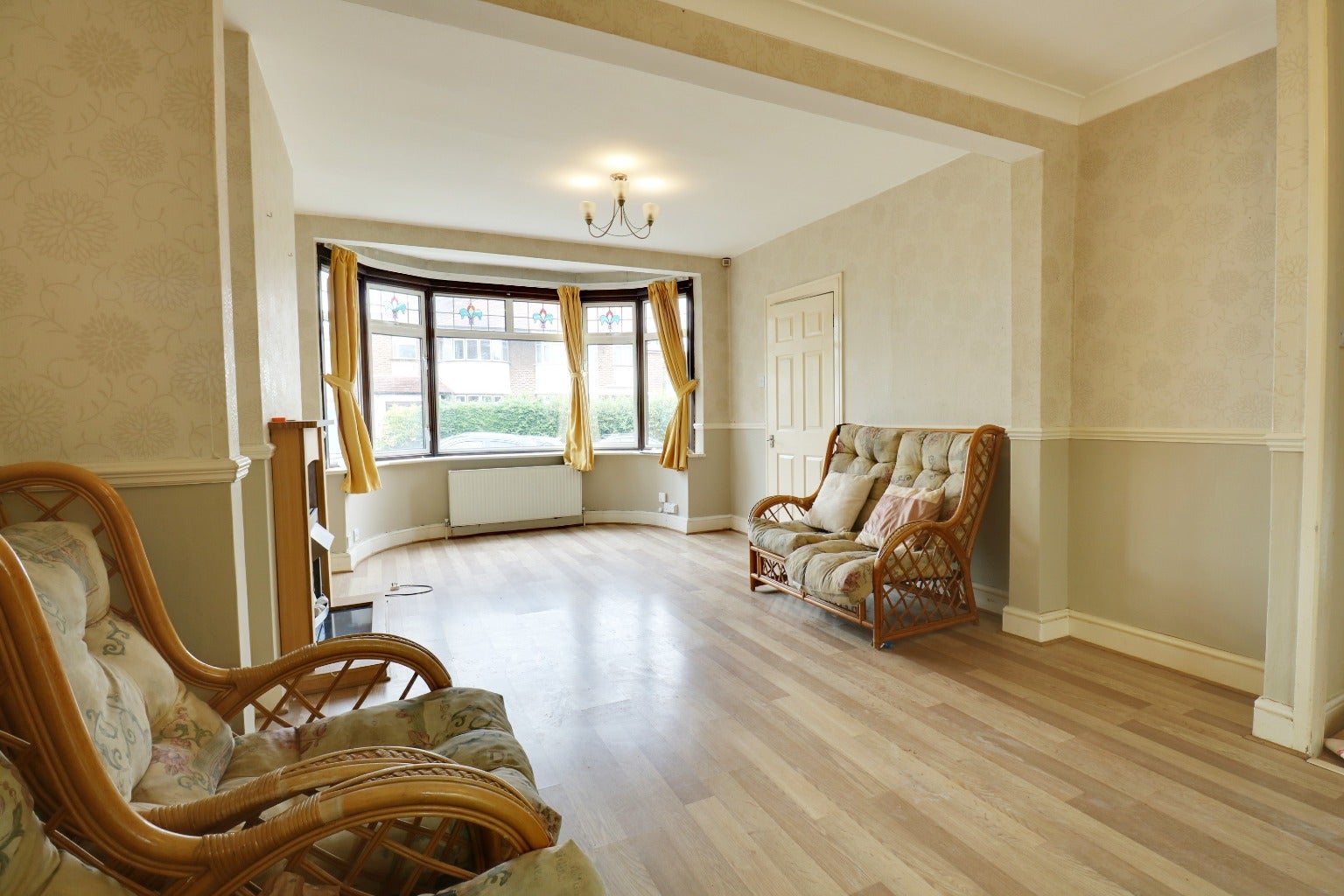 House Oakleigh Gardens in Greater London