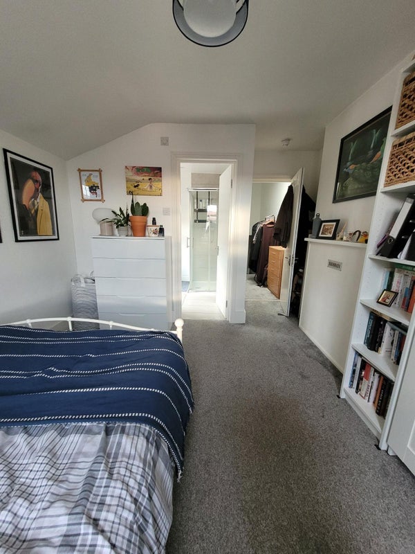 Room Dalberg Road in Greater London