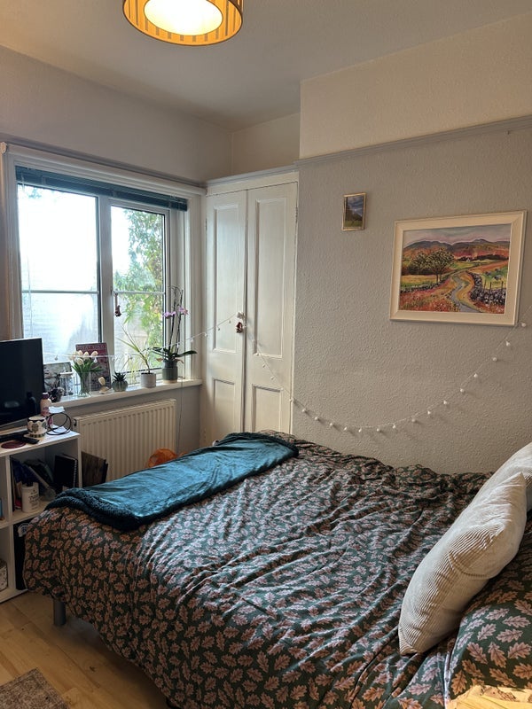 Room Strickland Row in Greater London