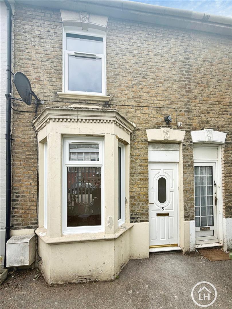 House Portland Terrace in Borough of Swale