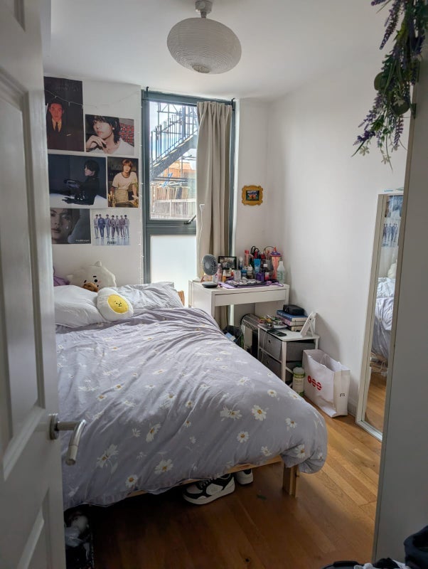 Room Trafalgar Road in Greater London
