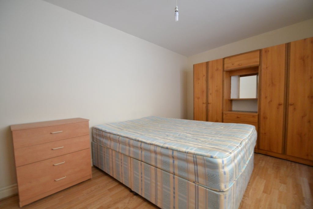Flat Hoxton Street in Greater London