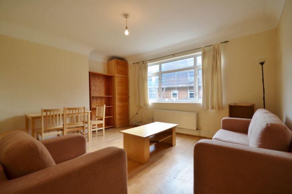 Flat Hoxton Street in Greater London