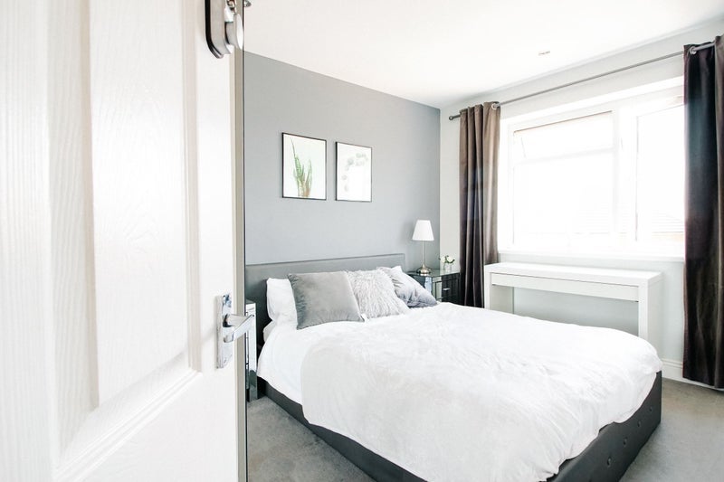 Room Elizabeth Road in Dudley