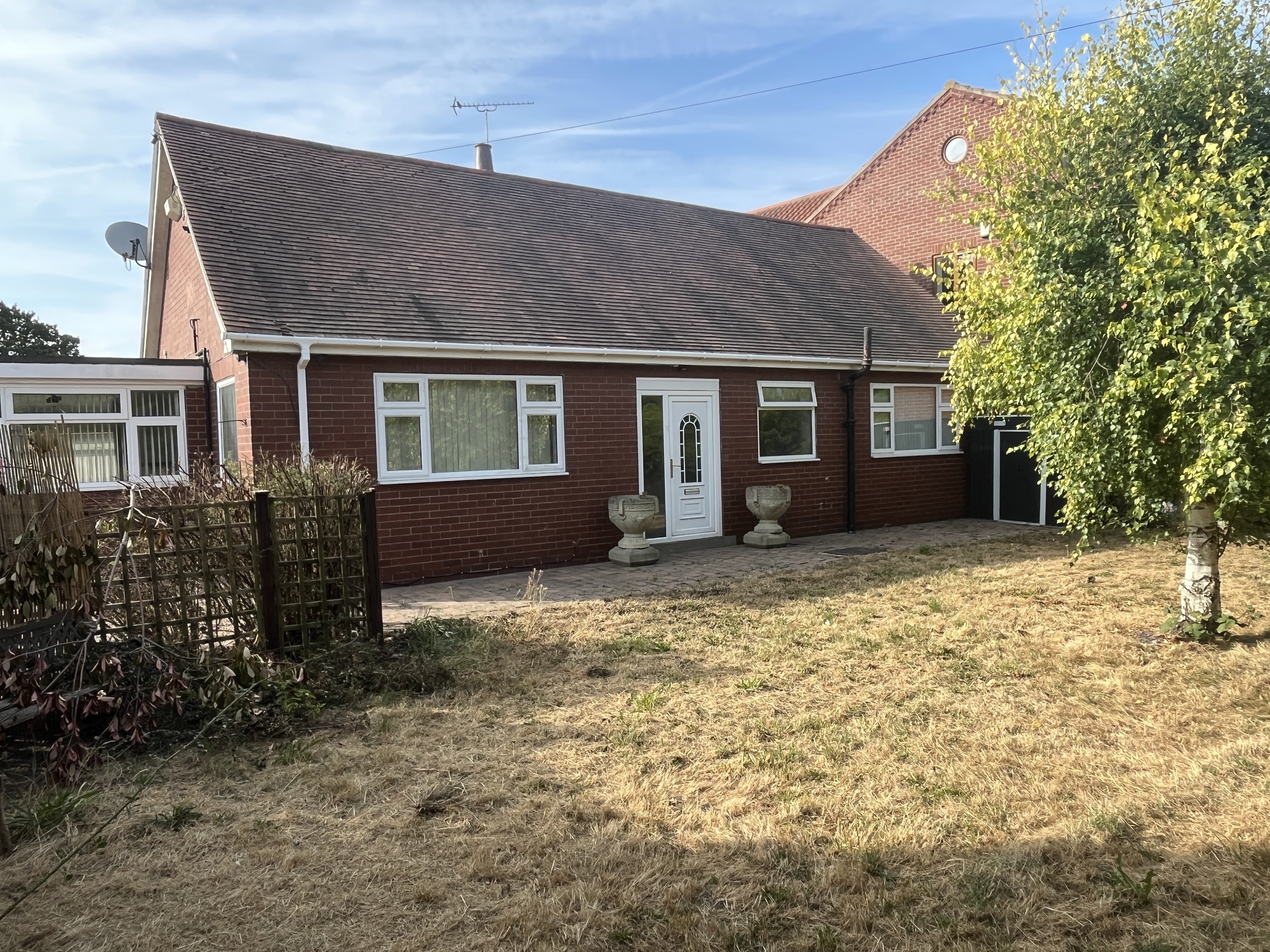 House Hall Villa Lane in Doncaster