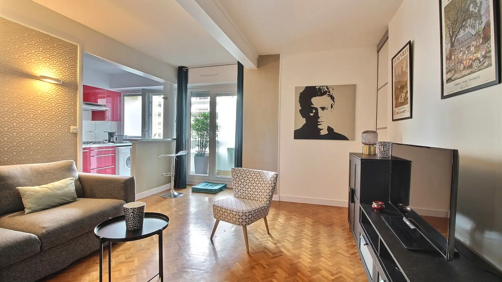 Flat Rue Castagnary in Paris