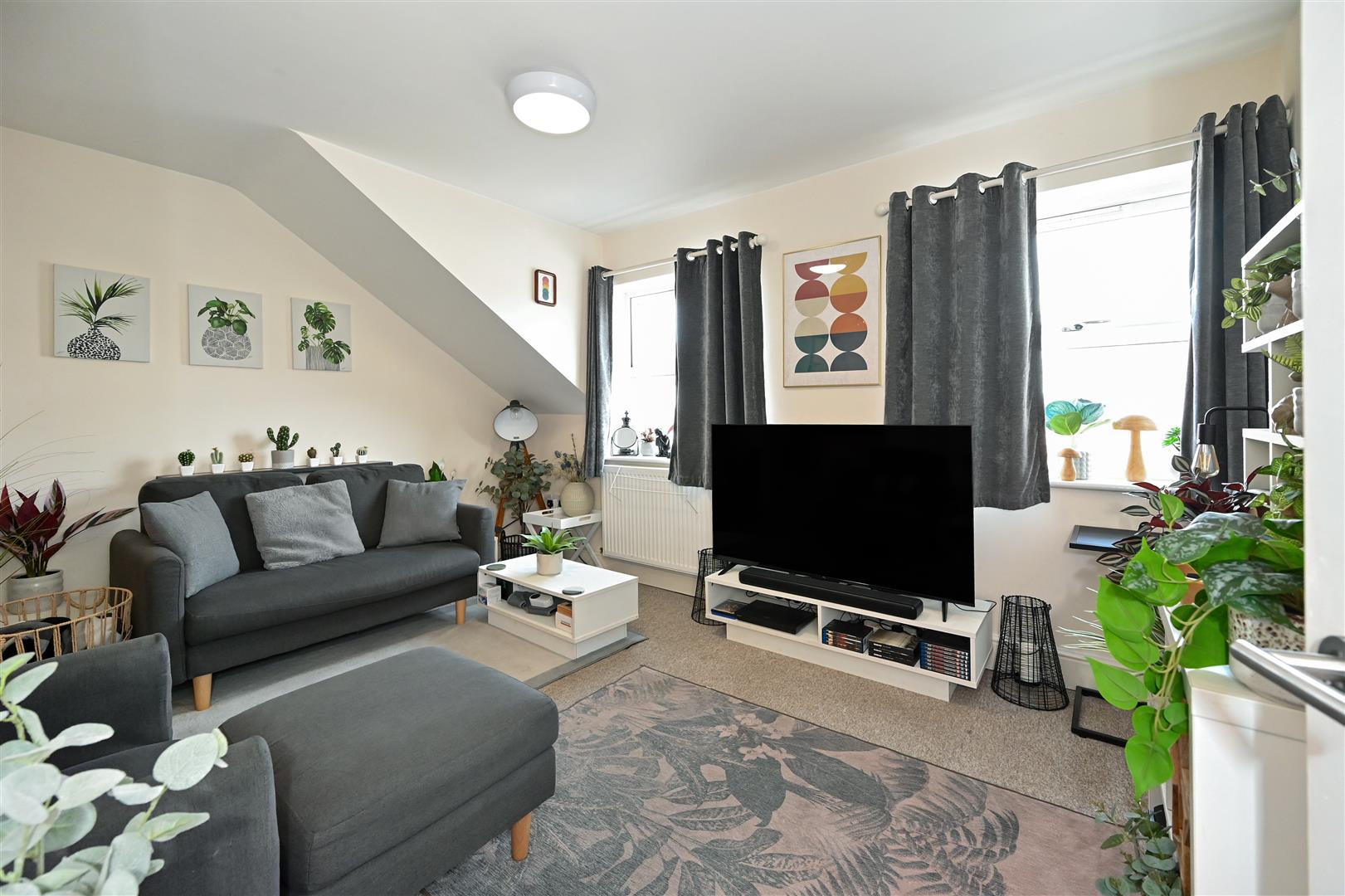 Flat Aldwick Road in Arun