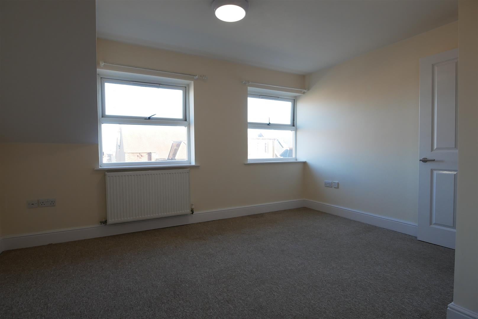 Flat Aldwick Road in Arun