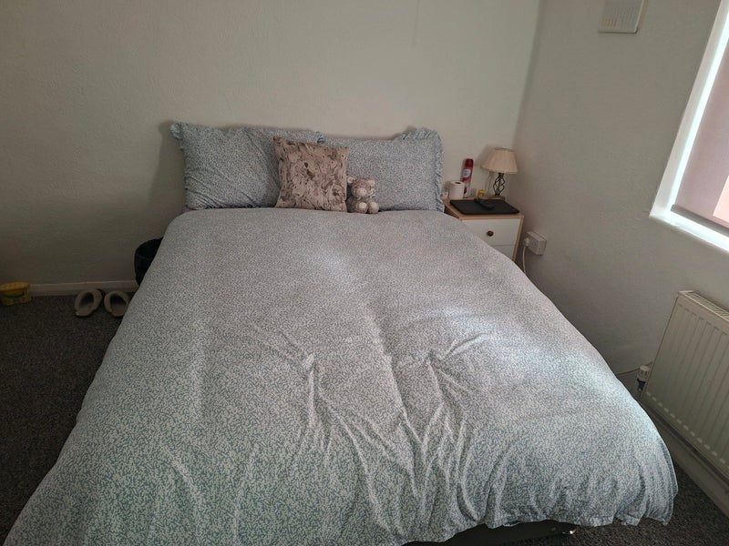 Room Petersham Drive in Greater London