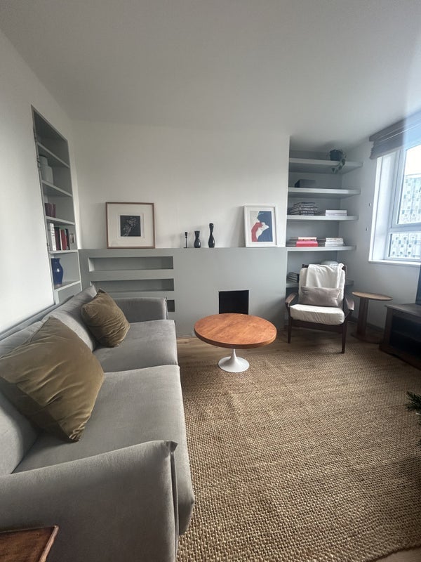 Room Sewardstone Road in Greater London
