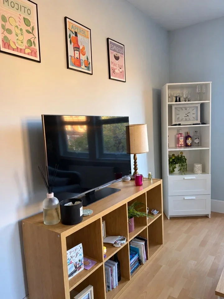 Flat Bedford Hill in Greater London