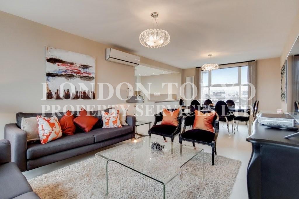 Flat Finchley Road in Greater London
