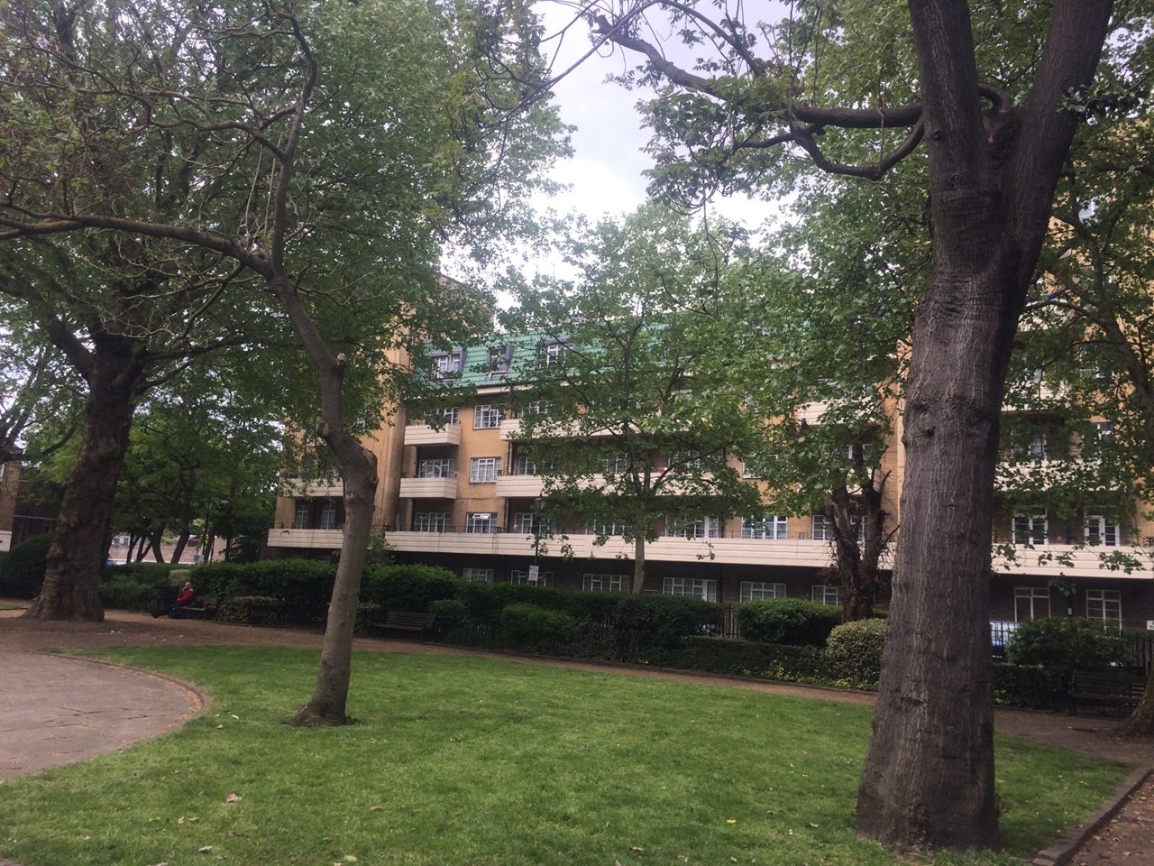 Room Arbour Square in Greater London