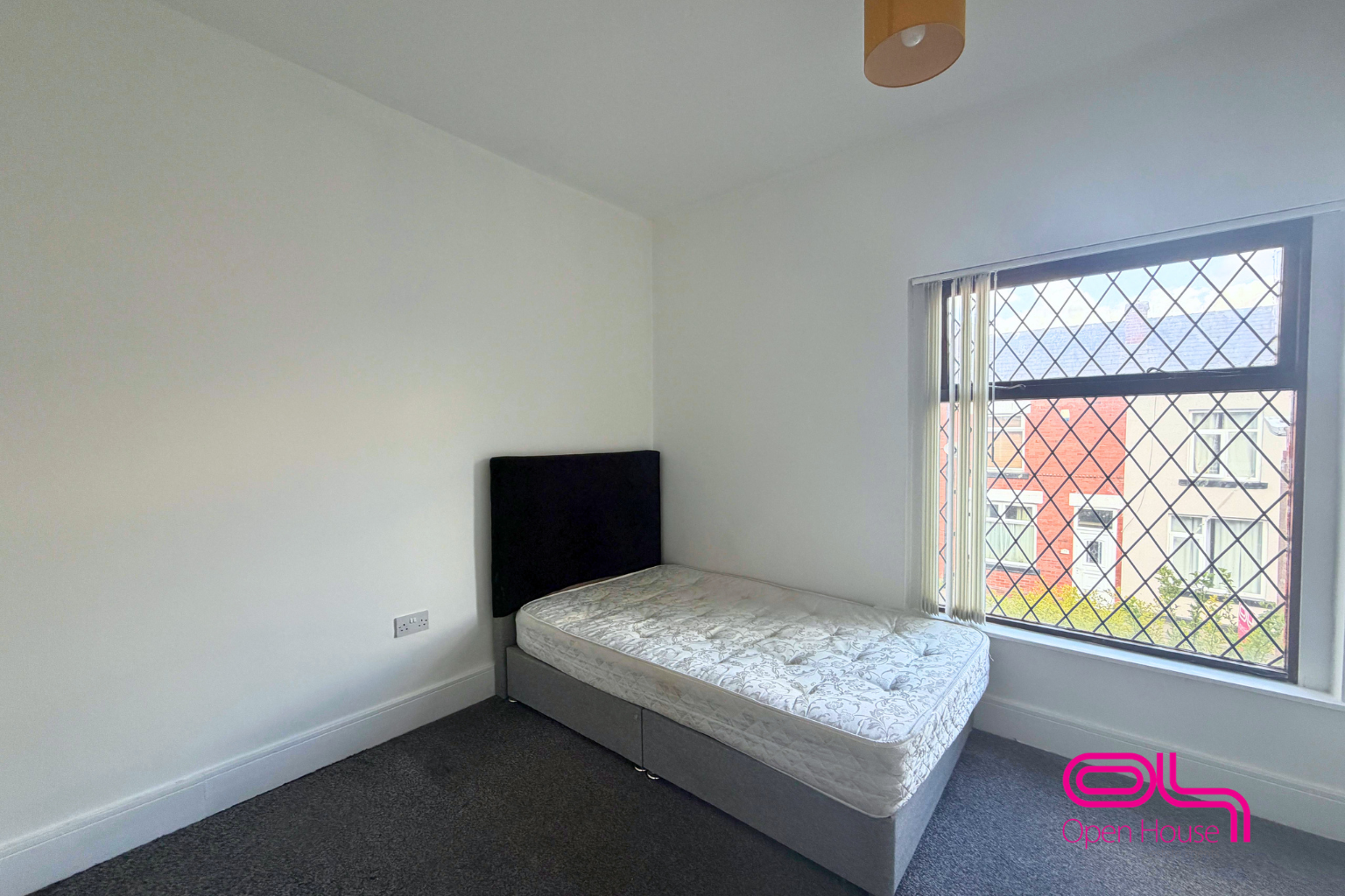 Room Jethro Street in Bolton