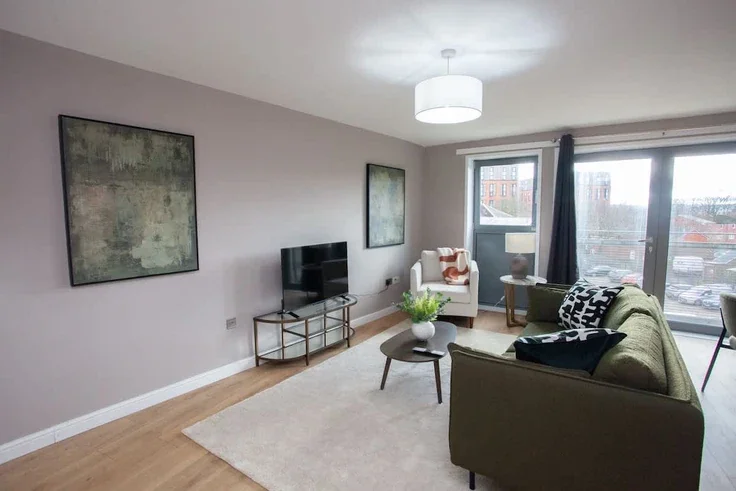 Flat Dumbarton Road in Glasgow