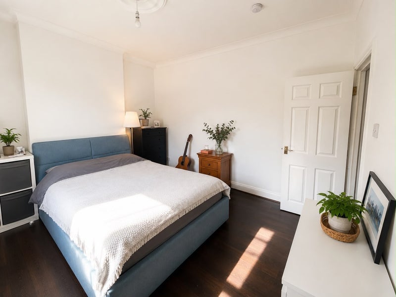 Room Hermon Hill in Greater London