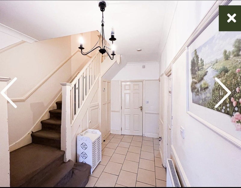 Room Reydon Avenue in Greater London