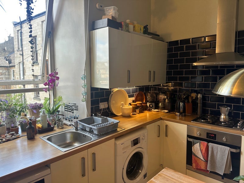 Room Nithsdale Road in Glasgow