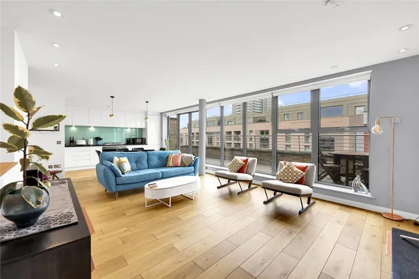 Flat Seward Street in Greater London