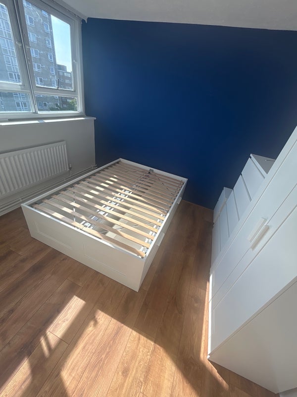 Room Keevil Drive in Greater London