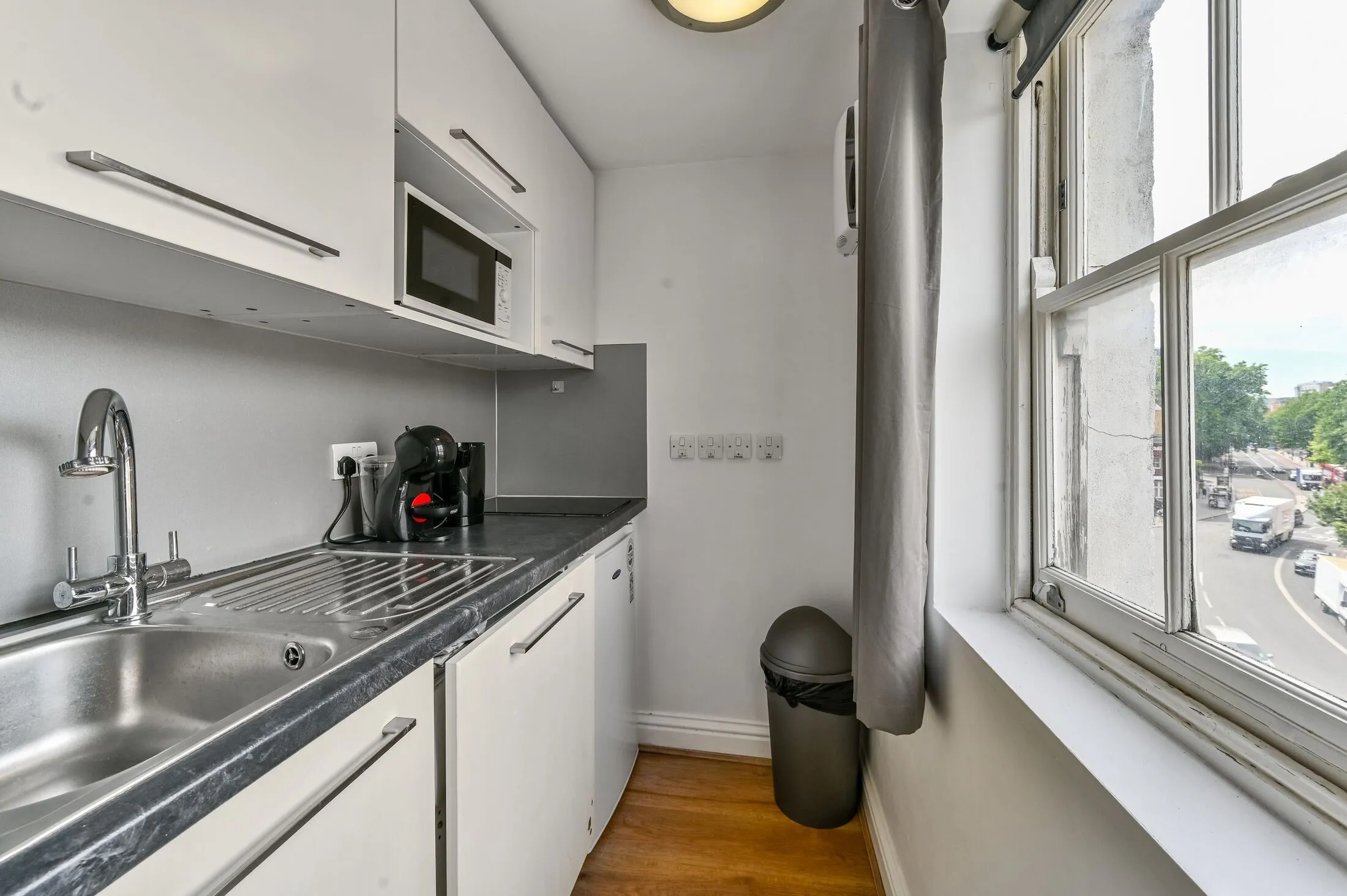 Flat Camden High Street in Greater London