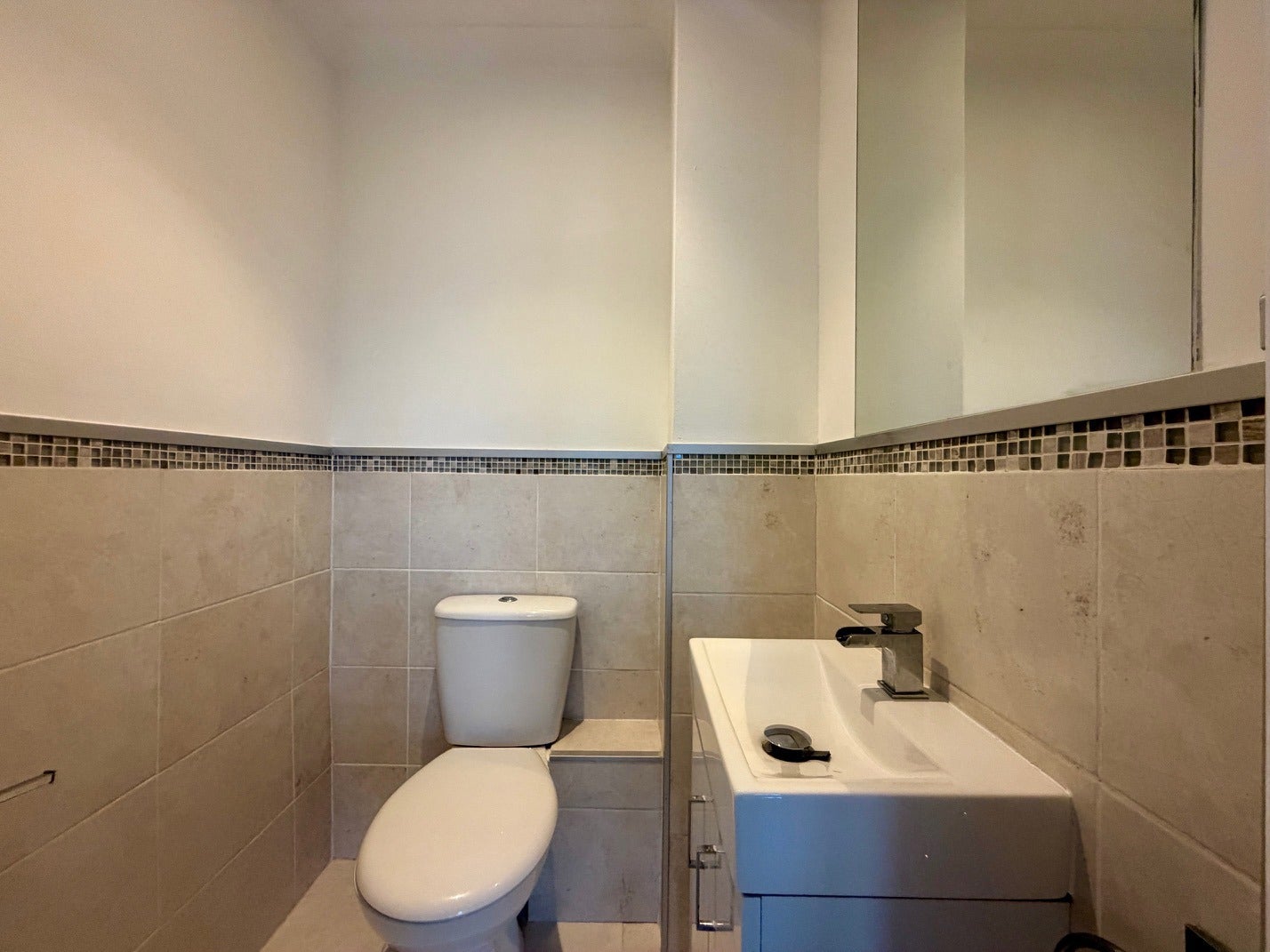 Flat Dunbeth Avenue in Coatbridge