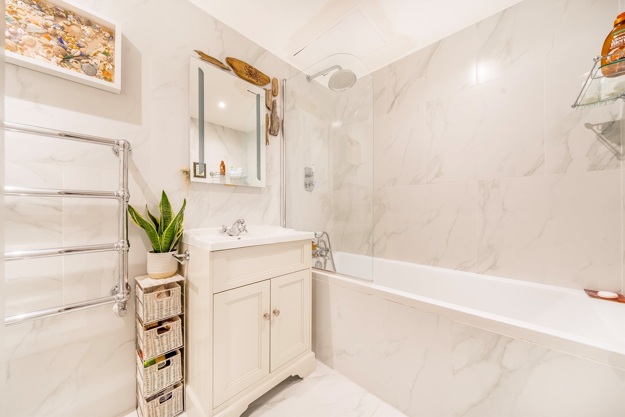 Flat Moreton Terrace in City of Westminster