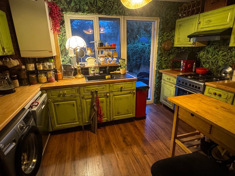 Room Chardwell Close in Greater London