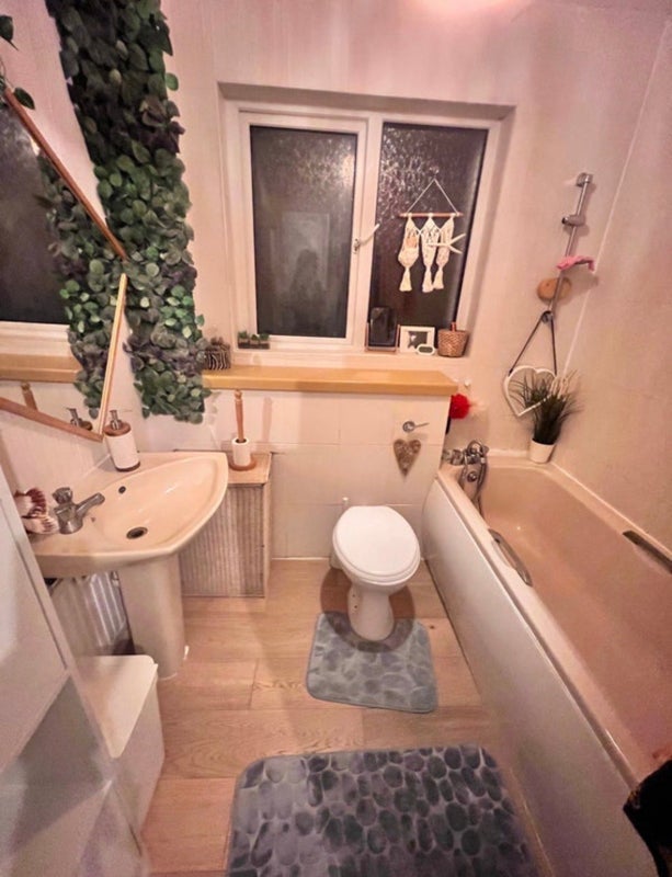 Room Chardwell Close in Greater London