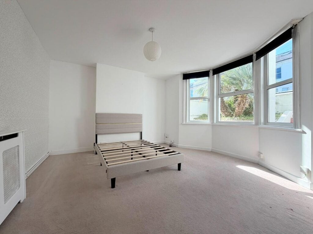 Flat Goldstone Road in Portslade by Sea