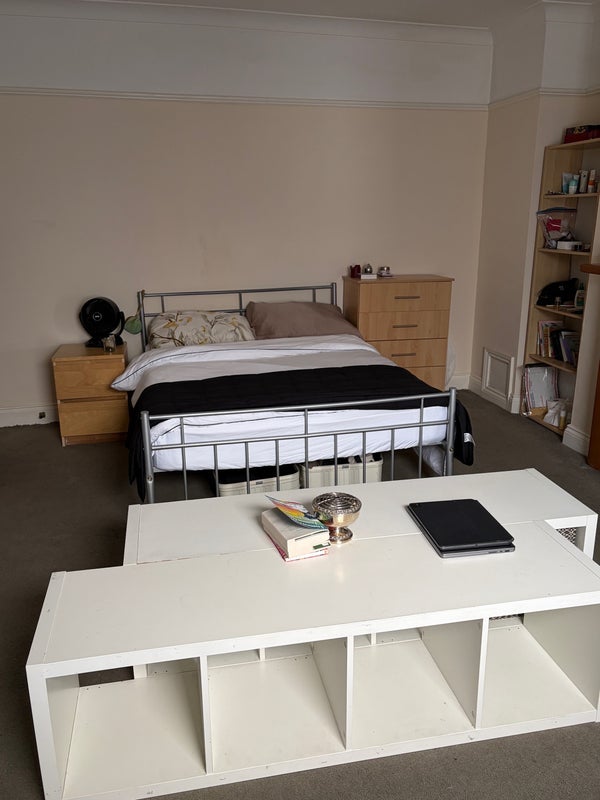 Flat Stroud Green Road in Greater London