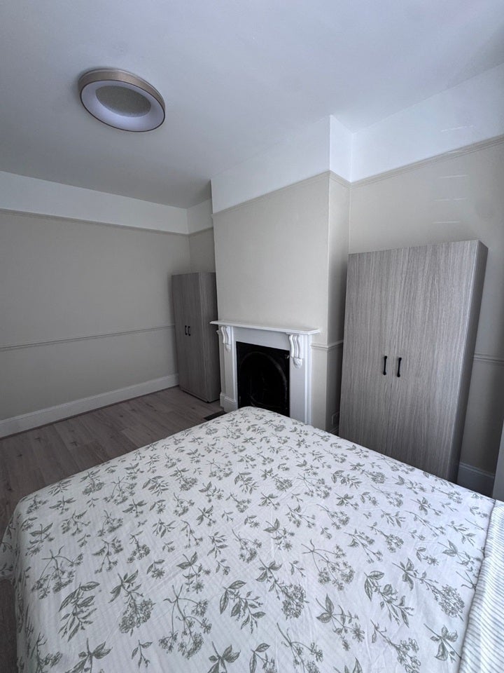 Room Moffat Road in Greater London