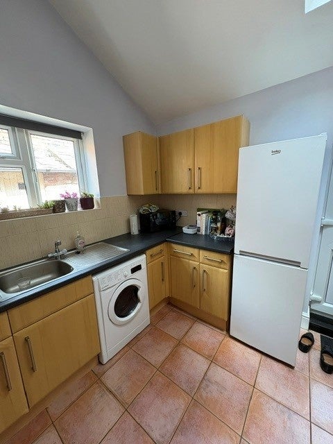 Room Neill Road in Sheffield