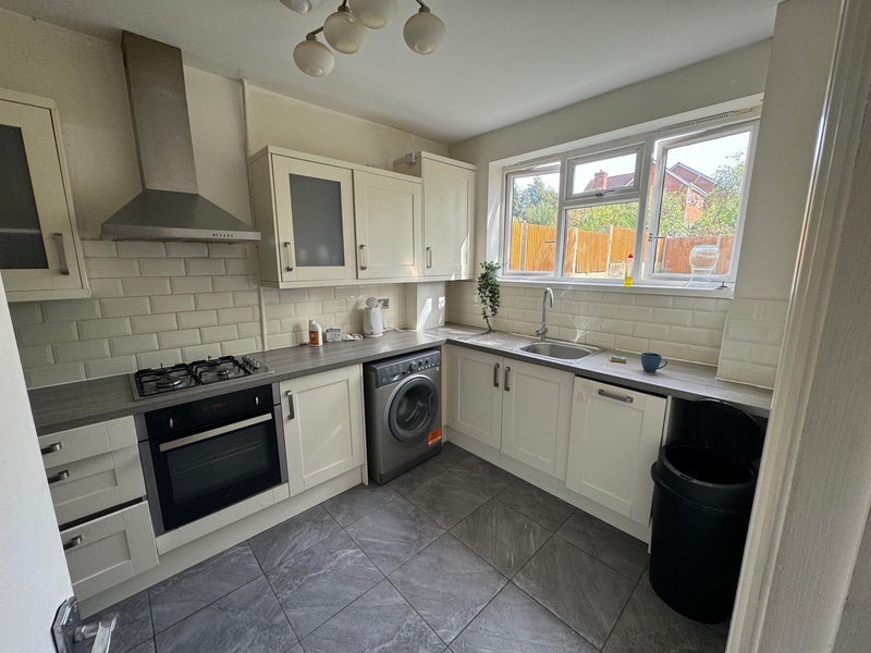 Room Corelli Road in Greater London