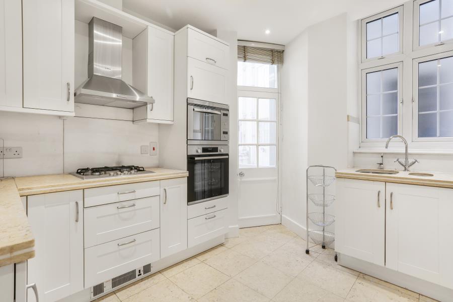 Flat Park Street in City of Westminster