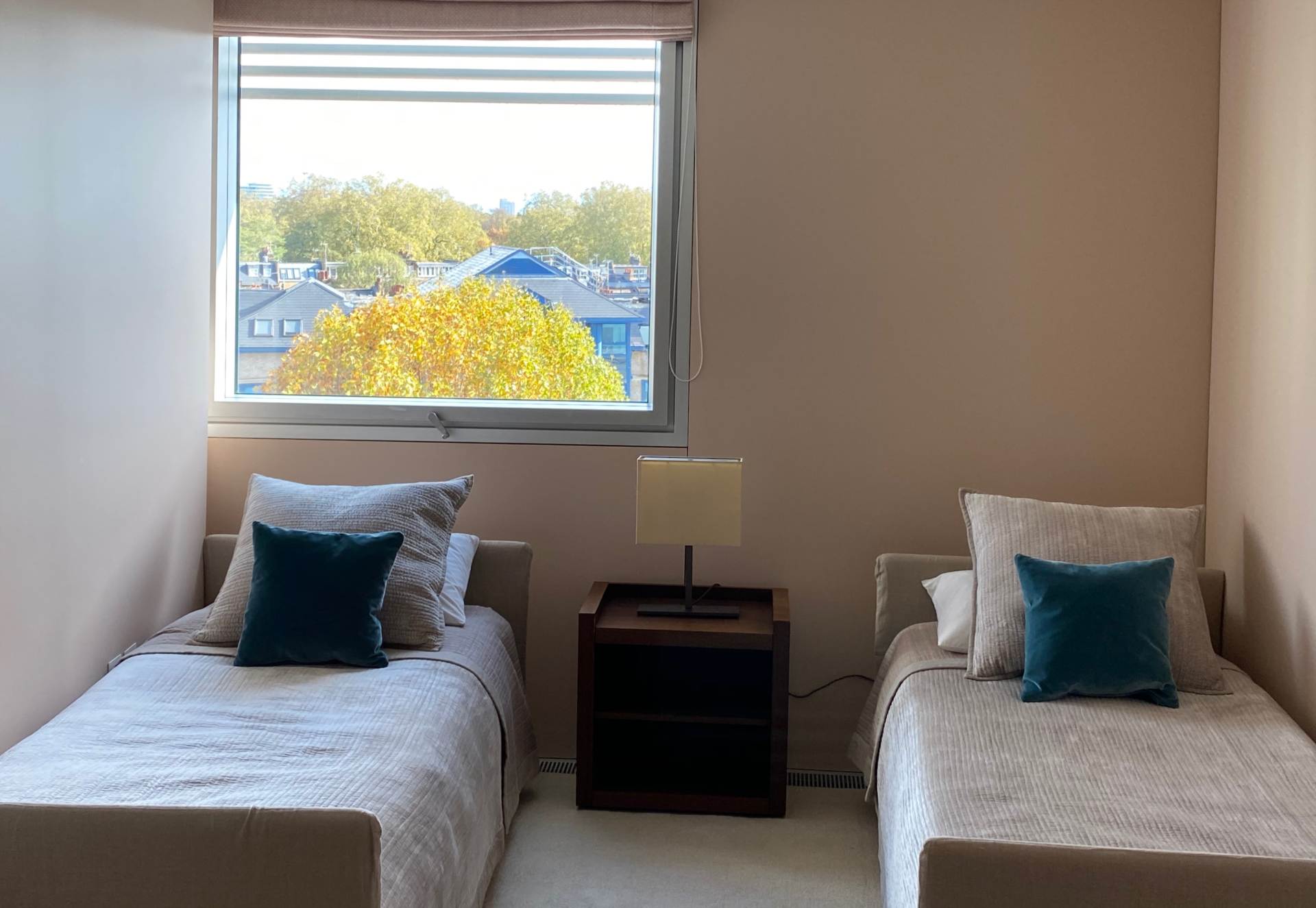 Flat Albion Riverside in Greater London