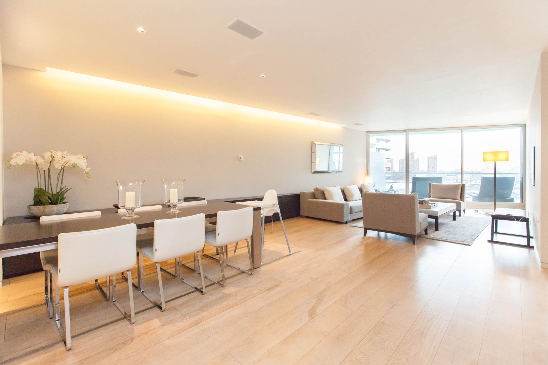 Flat Albion Riverside in Greater London