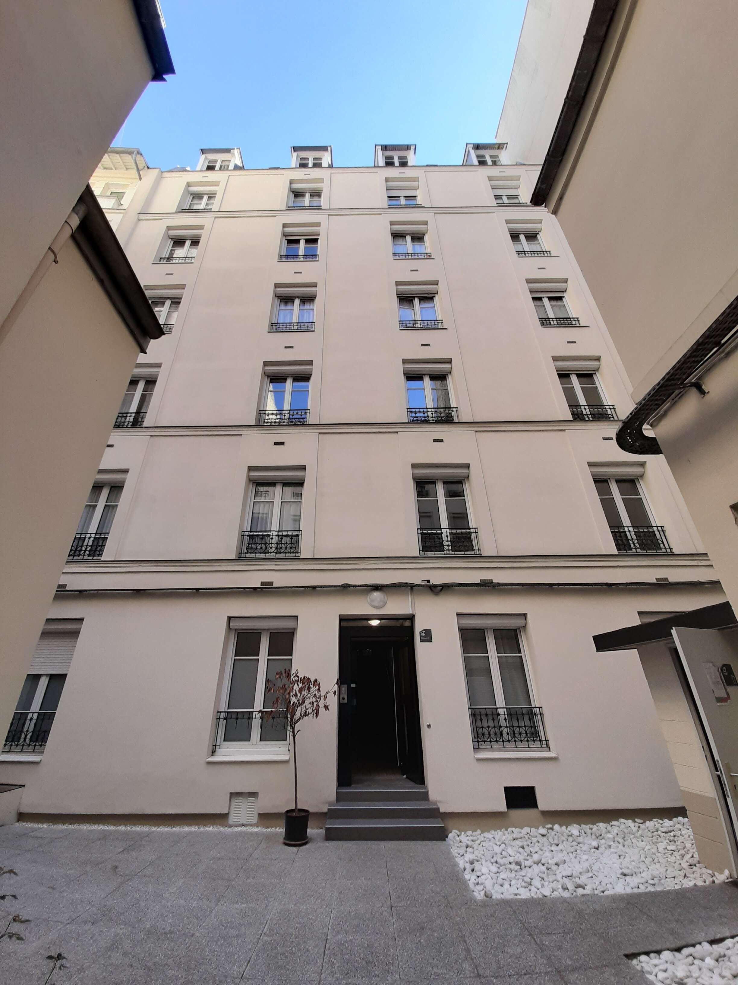 Flat Boulevard de Vaugirard in Paris