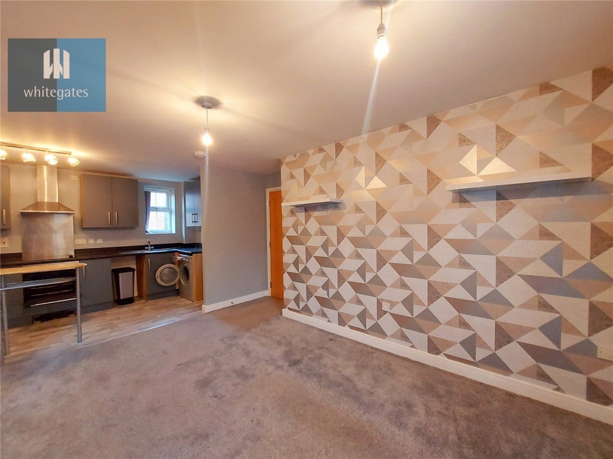 Flat Ebberton Close in Wakefield