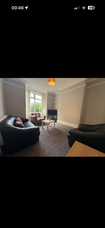 Room Melville Place in Leeds