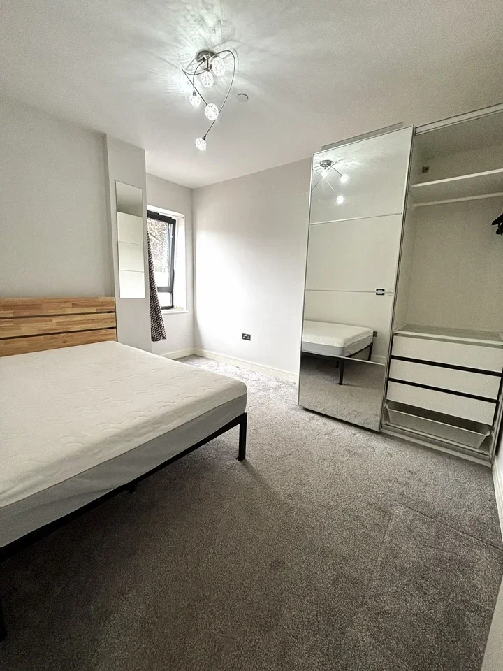 Flat Maybury Close in Surrey Heath