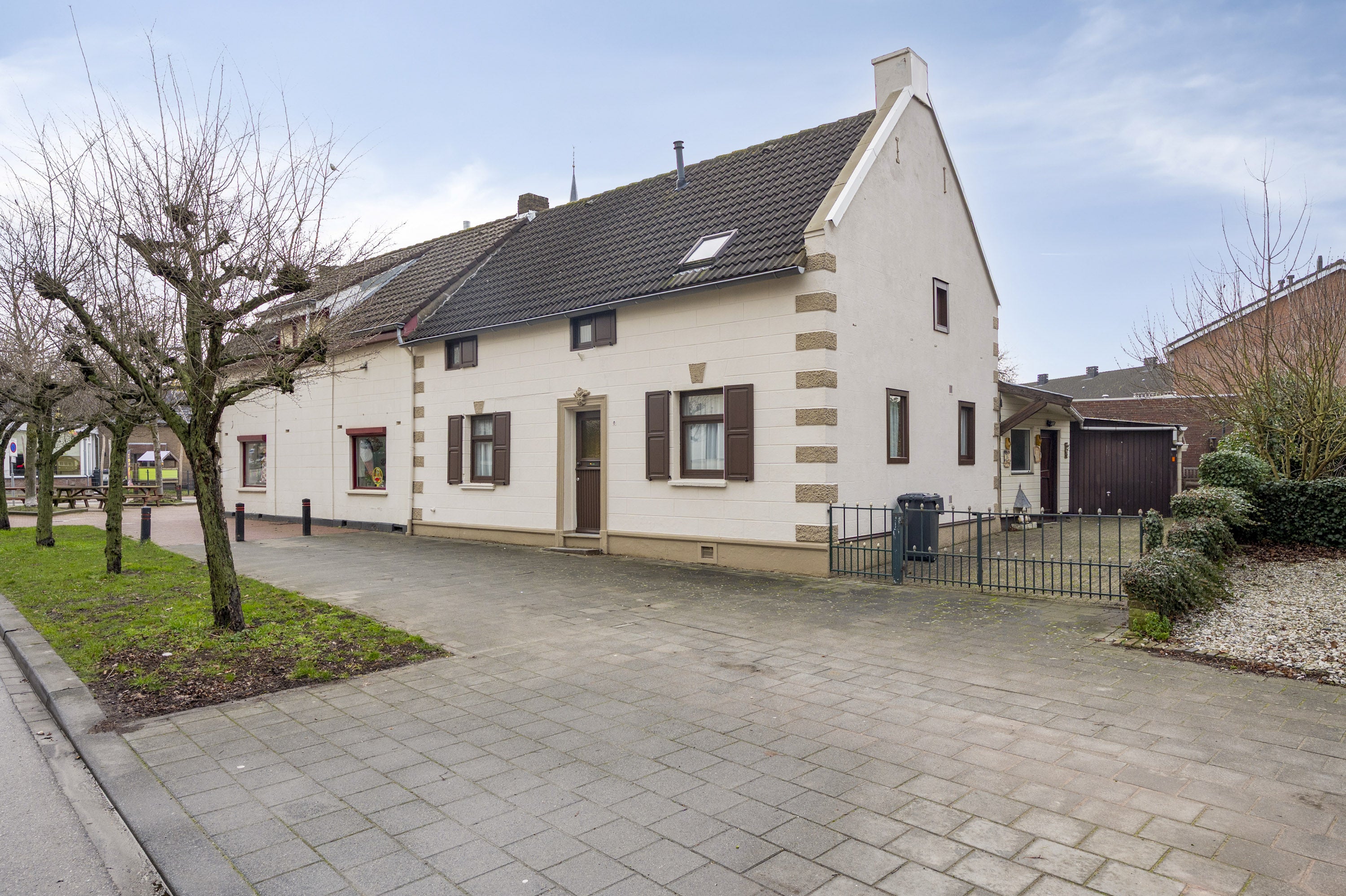 Huis Kerkstraat 8 in Born