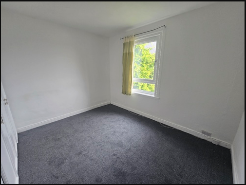 Flat Dens Road in Dundee