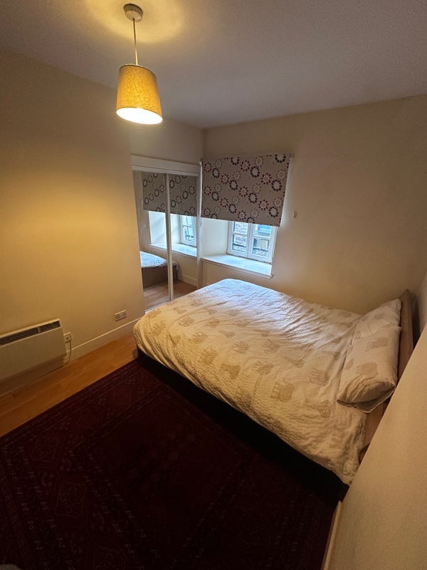 Room Great Junction Street in City of Edinburgh