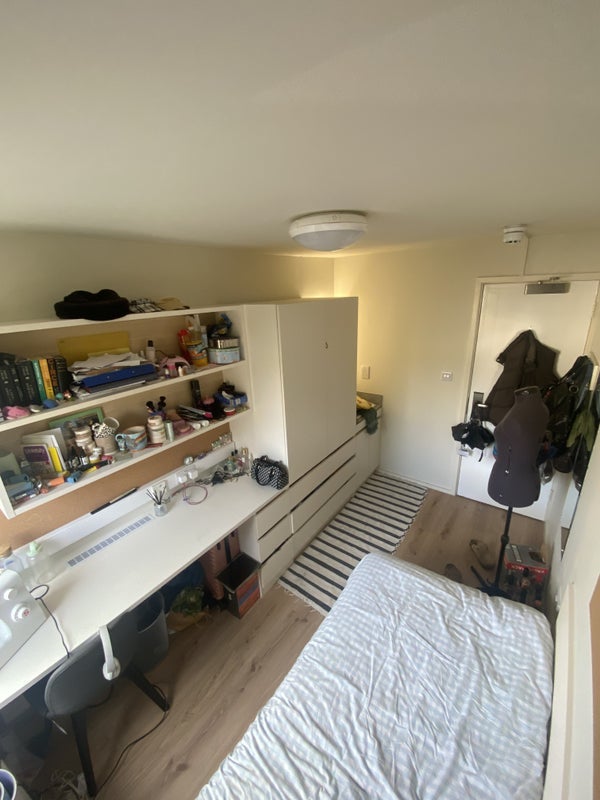 Room Holloway Road in Greater London