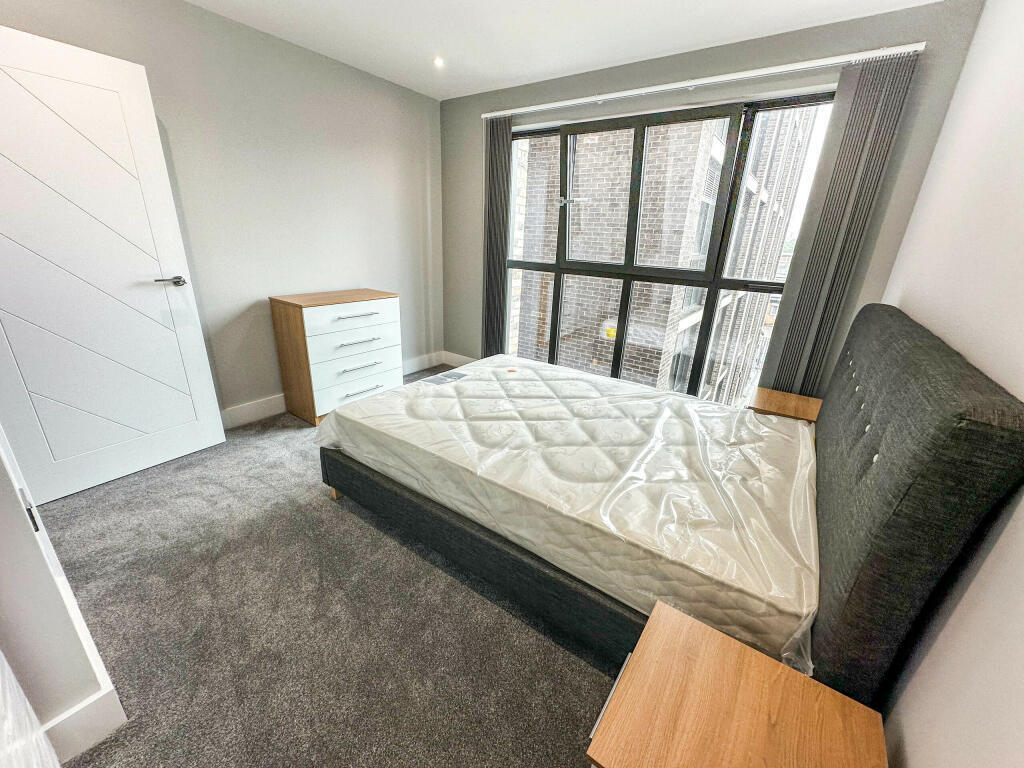 Flat Bowmars Lane in Leicester